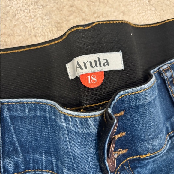 Arula Women's Blue Jeans - Picture 2 of 2